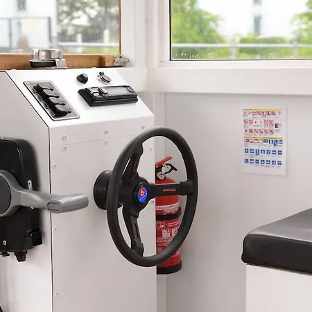 Havel-cruiser Hausboot-floesse Mit Stil 2*