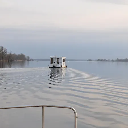 Havel Cruiser - Hausboot-floesse Mit Stil