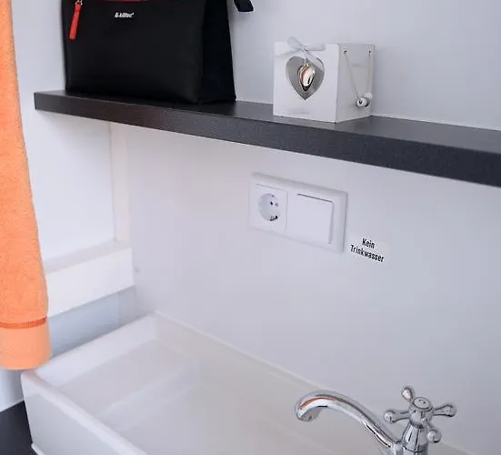 Havel-cruiser Hausboot-floesse Mit Stil  2*